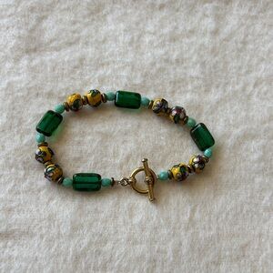 Elegant Green and Gold Beaded Bracelet